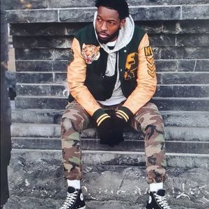 Meet your Posher, Solomon